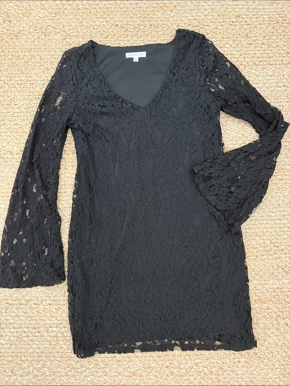 Black Lace Long-Sleeve V-Neck Dress, size M